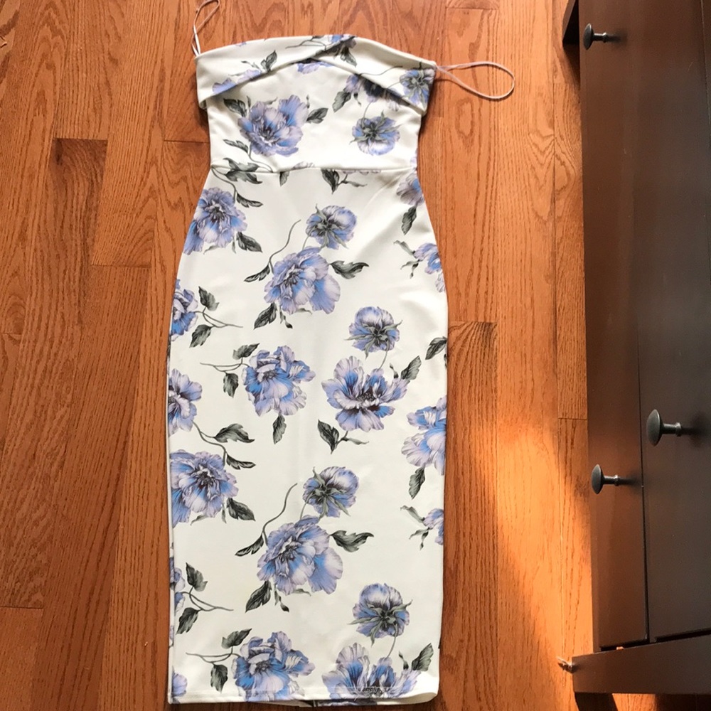 White & Blue Floral strapless bodycon dress